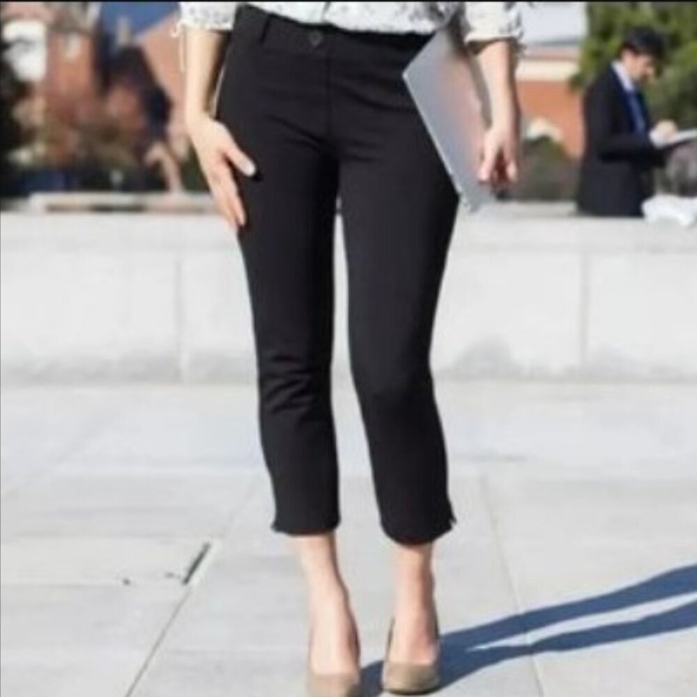 Betabrand - Cropped/Capri Pant - Black - M